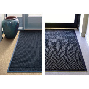 The Andersen Company Waterhog Classic 3\' x 5\' Indoor Outdoor Entrance Matting